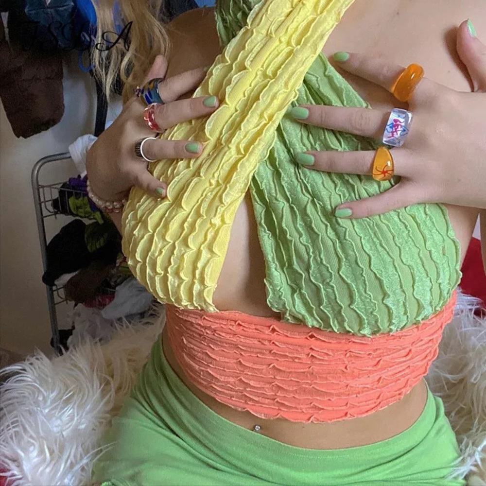 Colorful fashion crop top